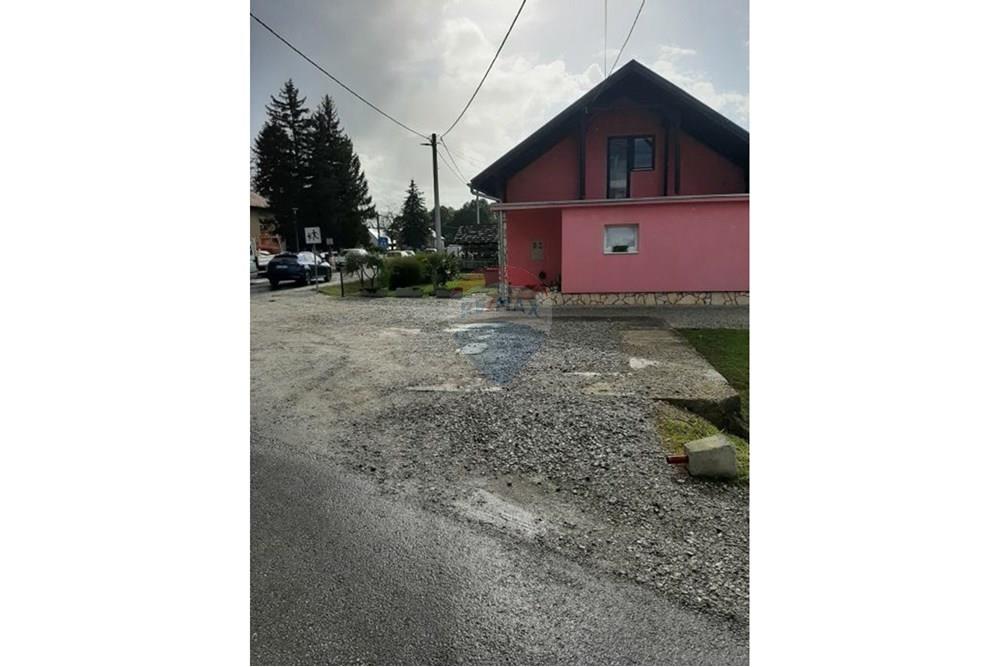 Građevinsko zemljište - Za prodaju - Petrinja, Hrvatska - gradevinsko-zemljiste-moscenica-400-m2-slika-253367040.jpg - 300761001-273