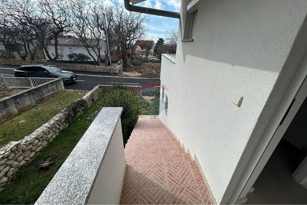 Dvojna kuća - Za prodaju - Novalja, Hrvatska - WhatsApp Image 2026-02-18 at 14.18.57.jpeg - 300411003-3118