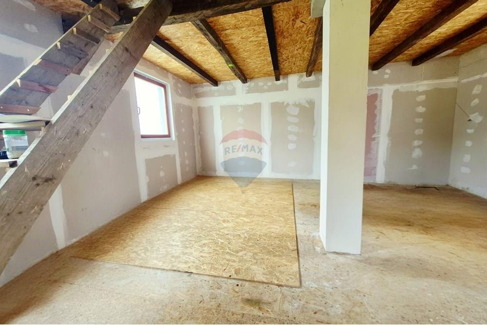 Vikendica - Za prodaju - Petrinja, Hrvatska - WhatsApp Image 2025-12-19 at 13.27.55 (1).jpeg - 300761006-81