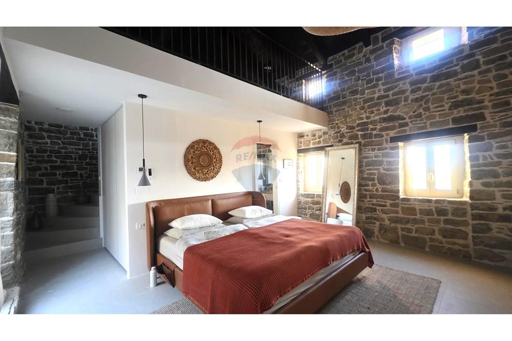 Kuća  - Za prodaju - Oprtalj, Hrvatska - 28.jpg - 300441010-524