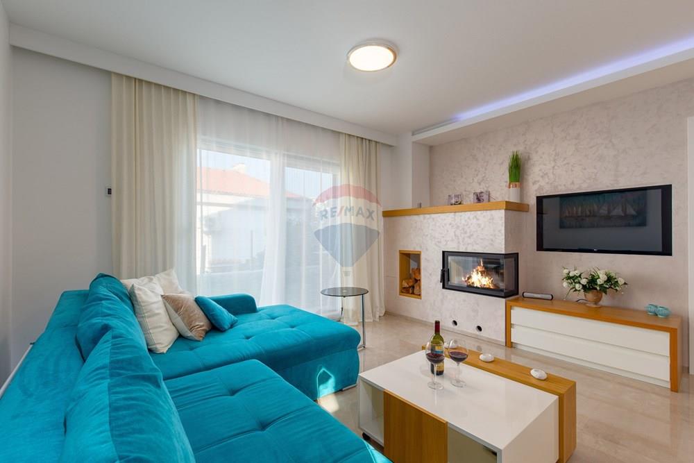 Kuća  - Za prodaju - Baška, Hrvatska - Top 2 Wohnz (2).jpg - 300621004-749