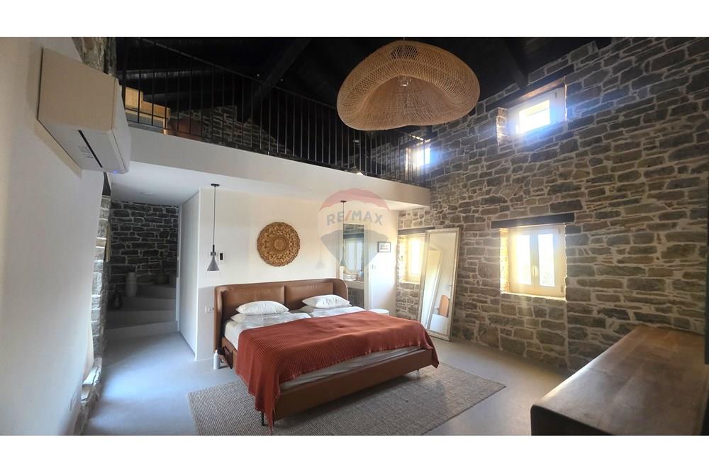 Kuća  - Za prodaju - Oprtalj, Hrvatska - 23.jpg - 300441010-524