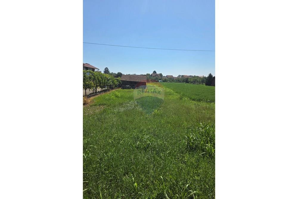 Građevinsko zemljište - Za prodaju - Sisak - Okolica, Hrvatska - 20250810_113959.jpg - 300701001-19