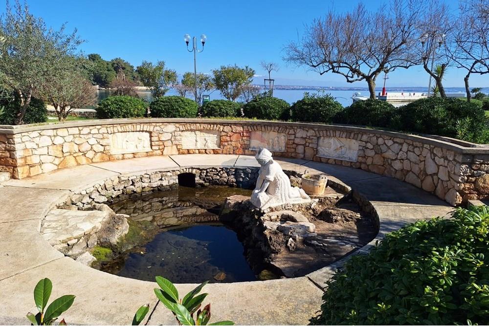 Kuća posebne arhitekture - Za prodaju - Preko, Hrvatska - a1bb093c-ee49-4ae7-99cf-8285c38fe052.jpeg - 300501008-4234