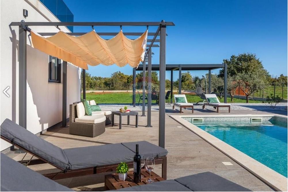 Kuća  - Za prodaju - Marčana, Hrvatska - Viktoria-bazen1.jpeg - 300041074-621