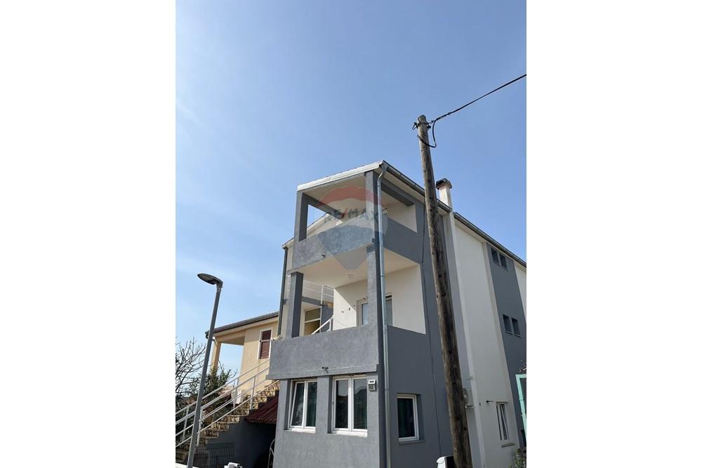 Kuća  - Za prodaju - Vrsi, Hrvatska - 1vanka.jpg - 300501033-83