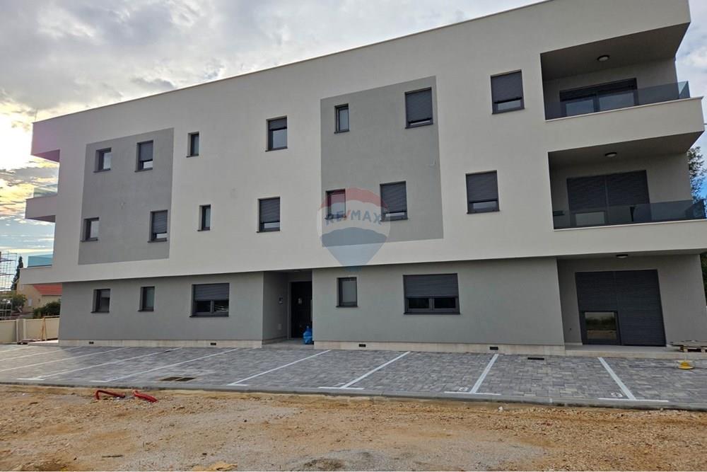 Stan-Apartman - Za prodaju - Privlaka, Hrvatska - WhatsApp Image 2025-12-30 at 09.28.55 (1).jpeg - 300751001-102