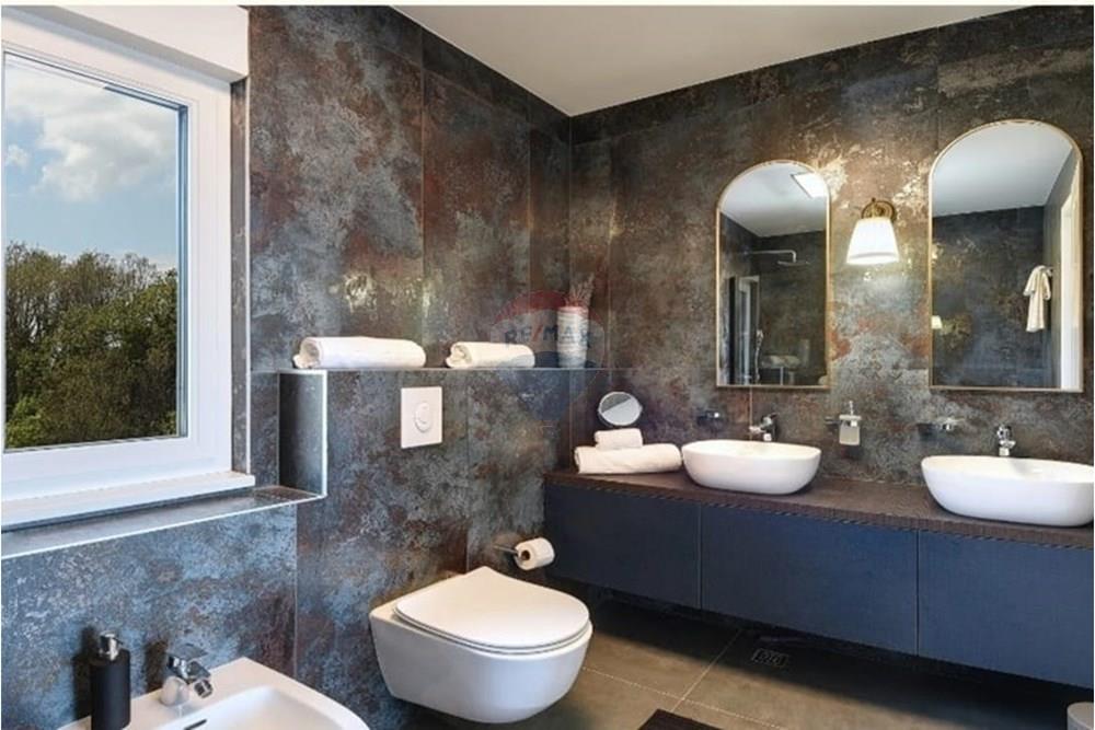 Vila - Za prodaju - Marčana, Hrvatska - IMG-20250725-WA0052.jpg - 300421051-40