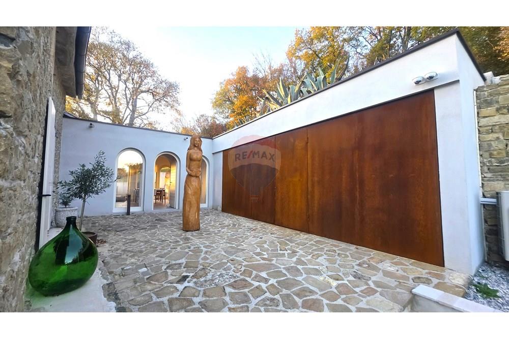 Kuća  - Za prodaju - Oprtalj, Hrvatska - 35.jpg - 300441010-524