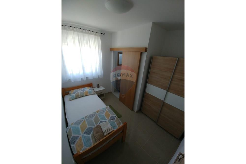 Dvojna kuća - Za prodaju - Privlaka, Hrvatska - privlaka-kuca-tri-namjestena-apartmana-prodaja-slika-249536687.jpg - 300501008-6091