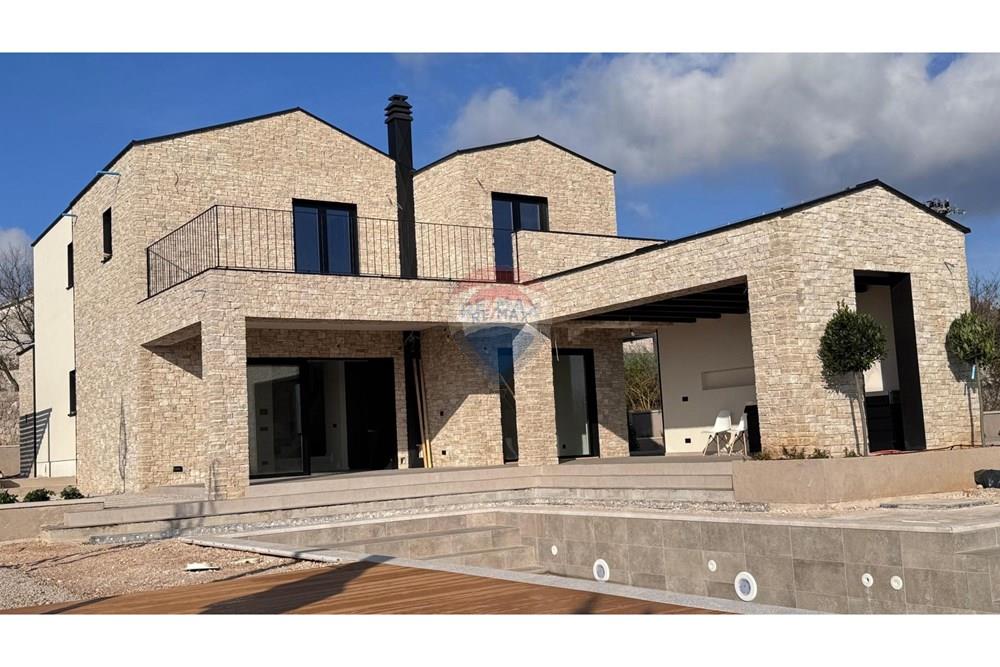 Kuća  - Za prodaju - Krk, Hrvatska - 1765446187_whatsapp-image-2025-12-10-at-18.jpeg - 300031138-260