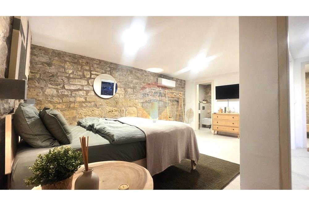 Kuća  - Za prodaju - Oprtalj, Hrvatska - 60.jpg - 300441010-524