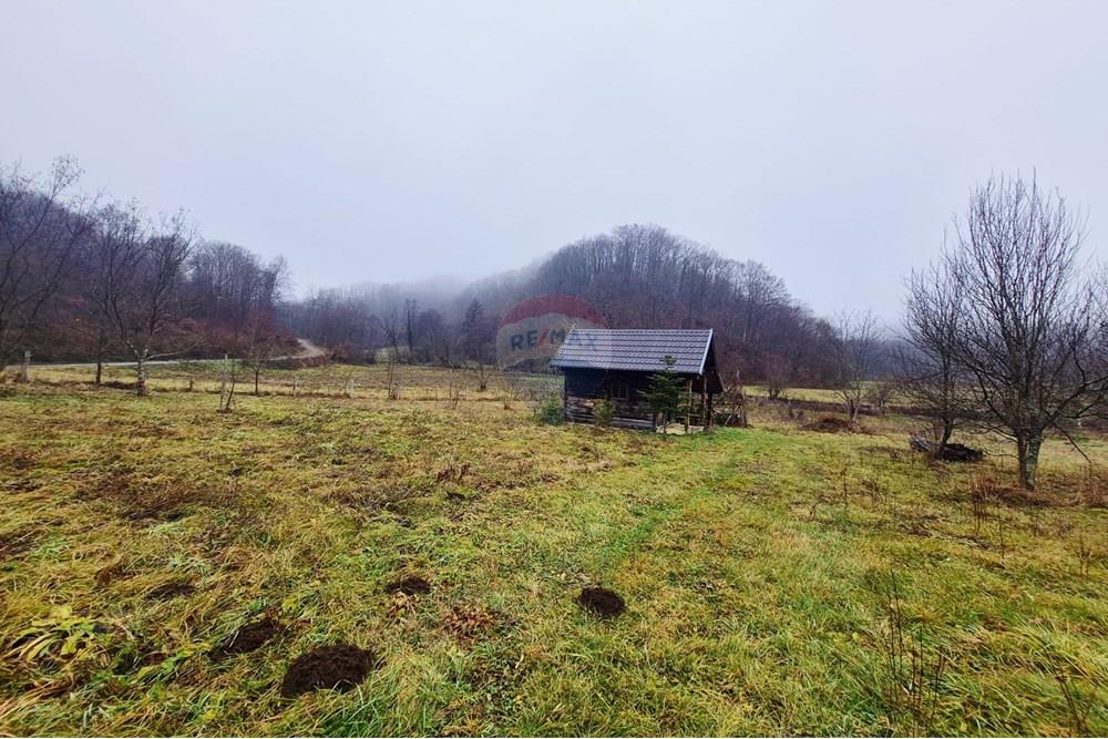 Poljoprivredno zemljište - Za prodaju - Petrinja, Hrvatska - WhatsApp Image 2025-12-19 at 17.40.38 (2).jpeg - 300761006-82