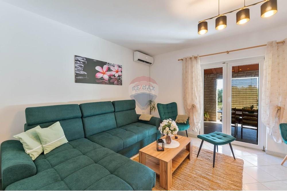 Kuća  - Za prodaju - Marčana, Hrvatska - 1753877292_1.jpg - 300041114-55