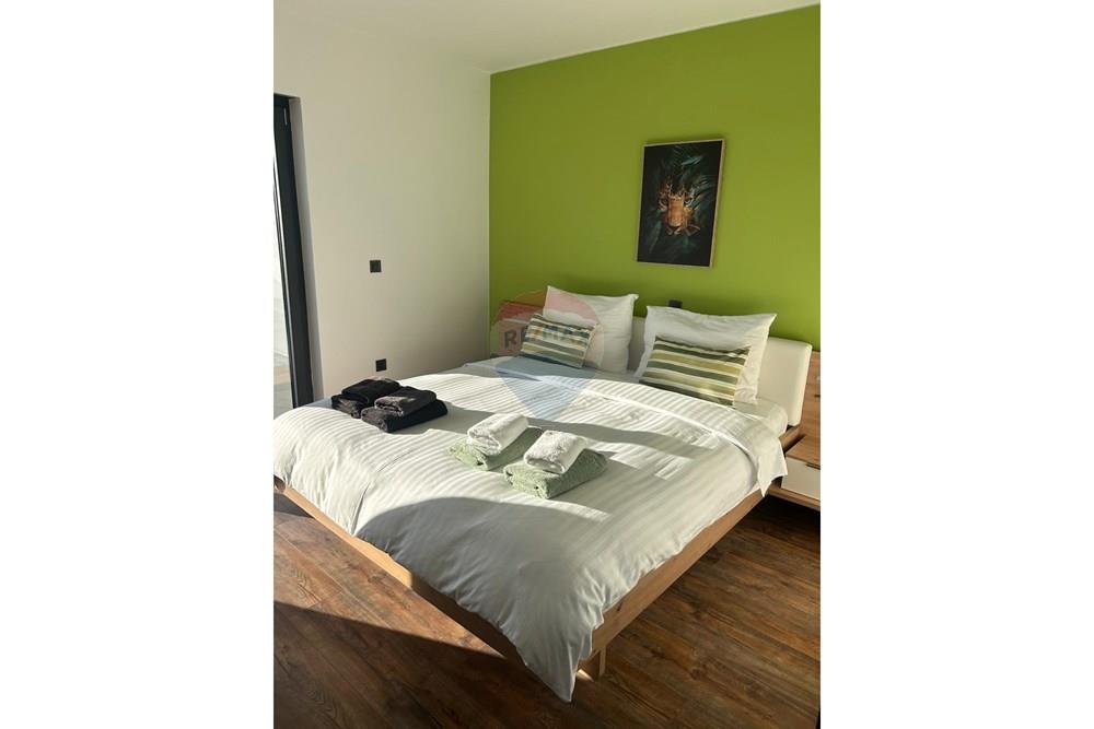 Kuća  - Za prodaju - Vodnjan, Hrvatska - IMG-20251210-WA0011.jpg - 300041114-68