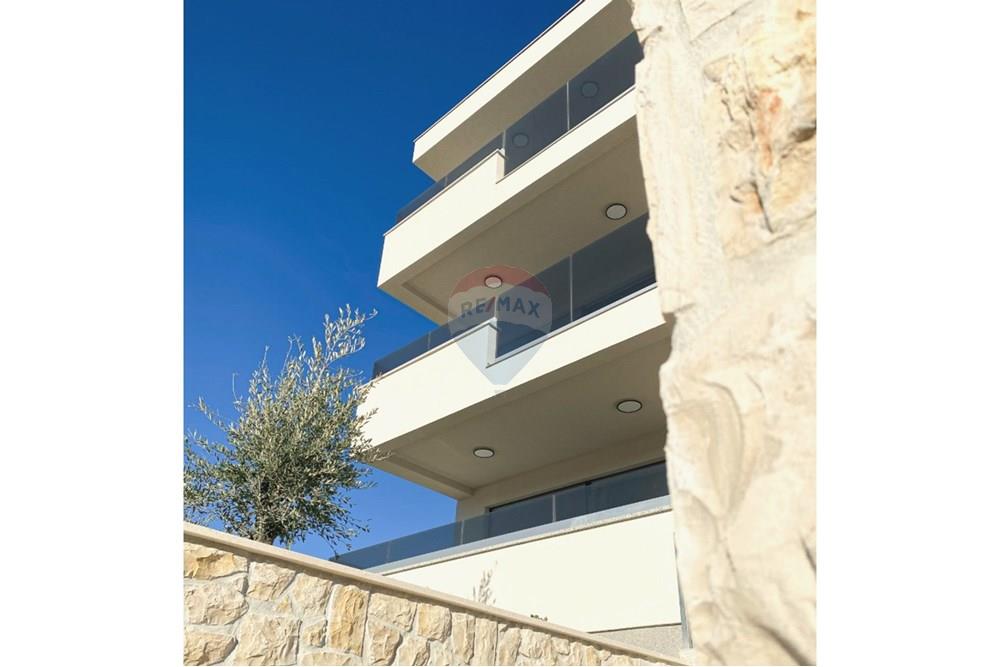 Stan-Apartman - Za prodaju - Novalja, Hrvatska - Snimka zaslona 2025-10-16 120255.jpg - 300411003-3072