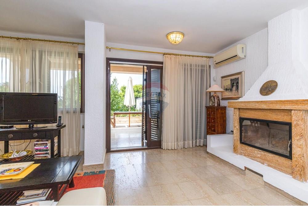 Kuća  - Za prodaju - Punat, Hrvatska - 20dd83bd-5383-44f0-968c-544b868d68f3.jpeg - 300621003-1537