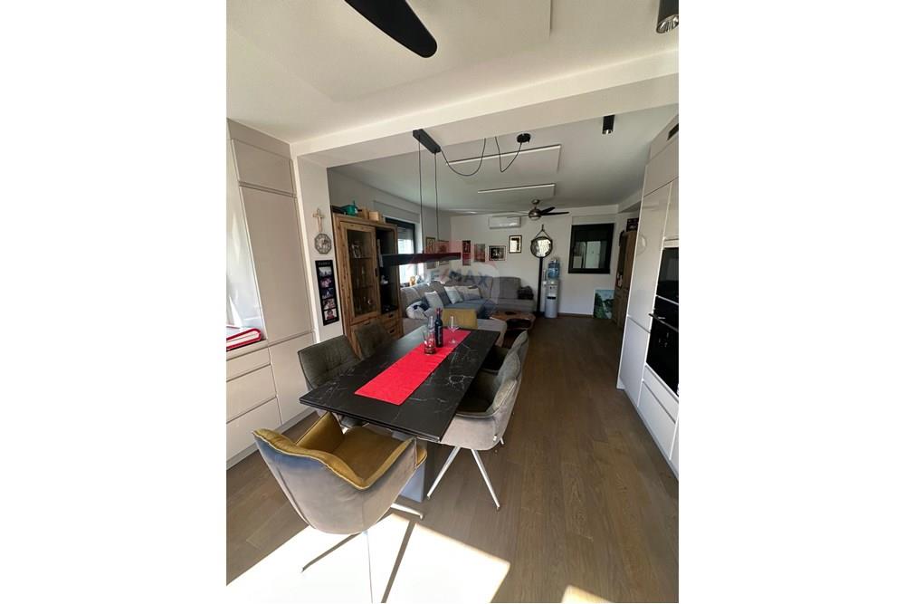 Stan-Apartman - Za prodaju - Novalja, Hrvatska - 947e40f3-ae69-47a9-9496-ea30ddf35963.jpg - 300411003-2980