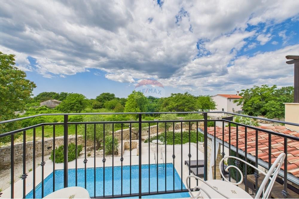 Kuća  - Za prodaju - Svetvinčenat, Hrvatska - CAM04300G0-PR0062-STILL027.jpg - 300041074-618