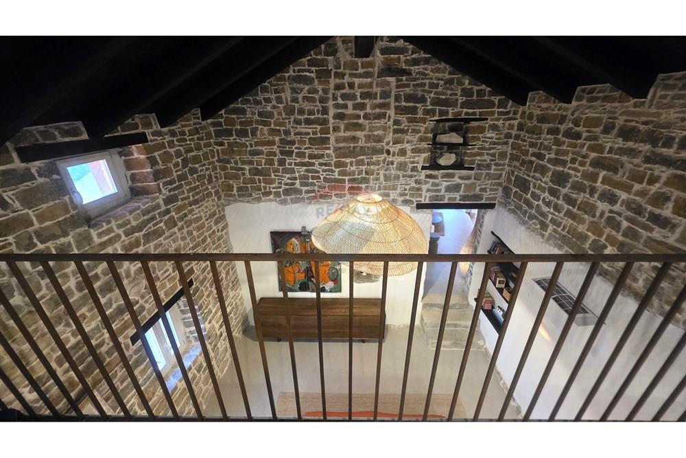 Kuća  - Za prodaju - Oprtalj, Hrvatska - 46.jpg - 300441010-524