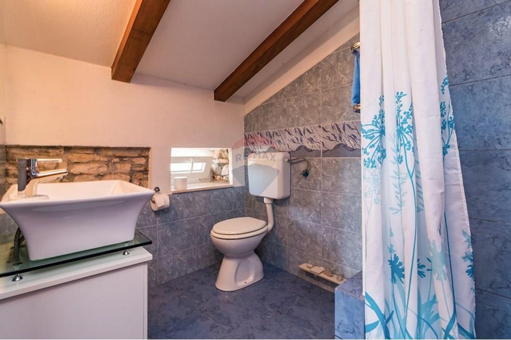 Kuća  - Za prodaju - Barban, Hrvatska - cil691_bath_05.jpg - 300291006-763