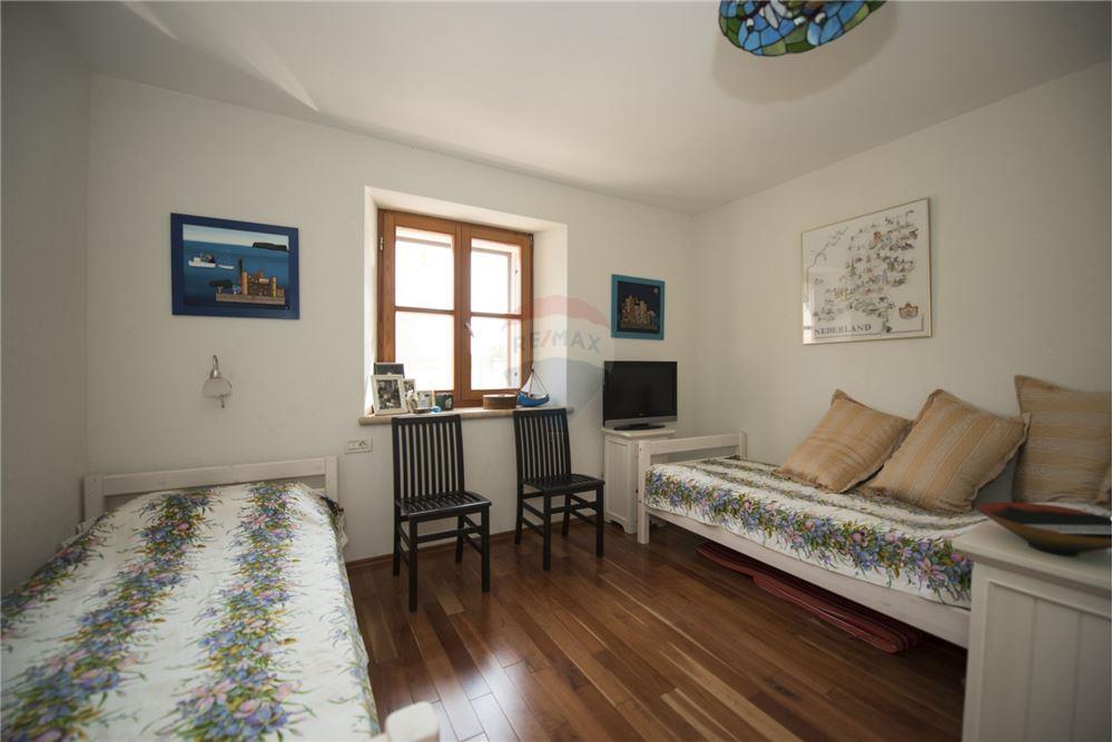 Kuća  - Za prodaju - Rogoznica, Hrvatska - 32 - 300351012-1