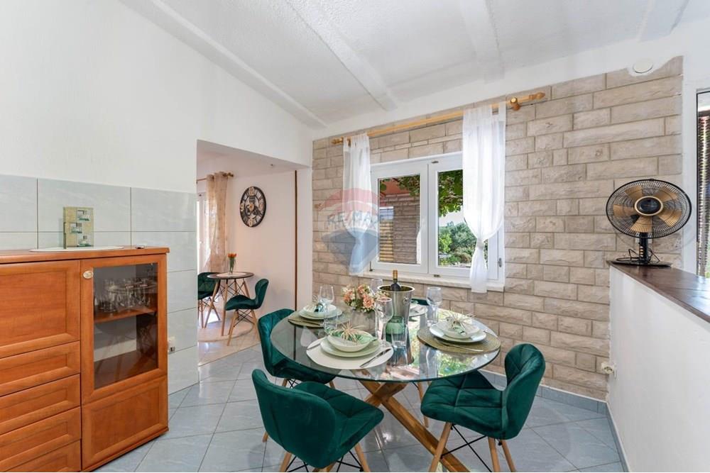 Kuća  - Za prodaju - Marčana, Hrvatska - 1753877296_3.jpg - 300041114-55