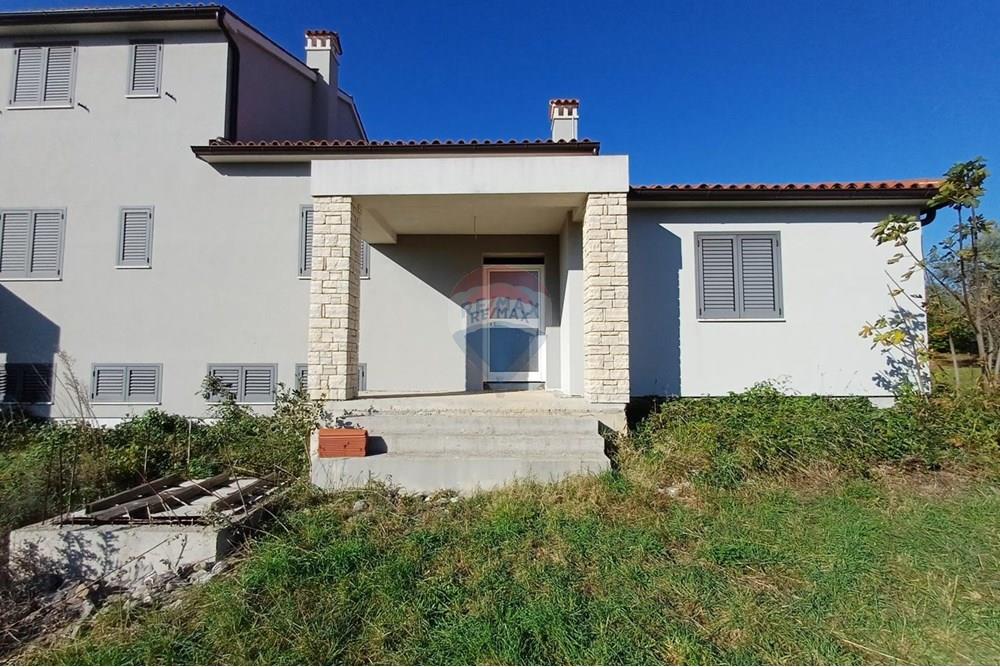 Kuća  - Za prodaju - Marčana, Hrvatska - 1767781872_20251107_101045.jpg - 300041111-75