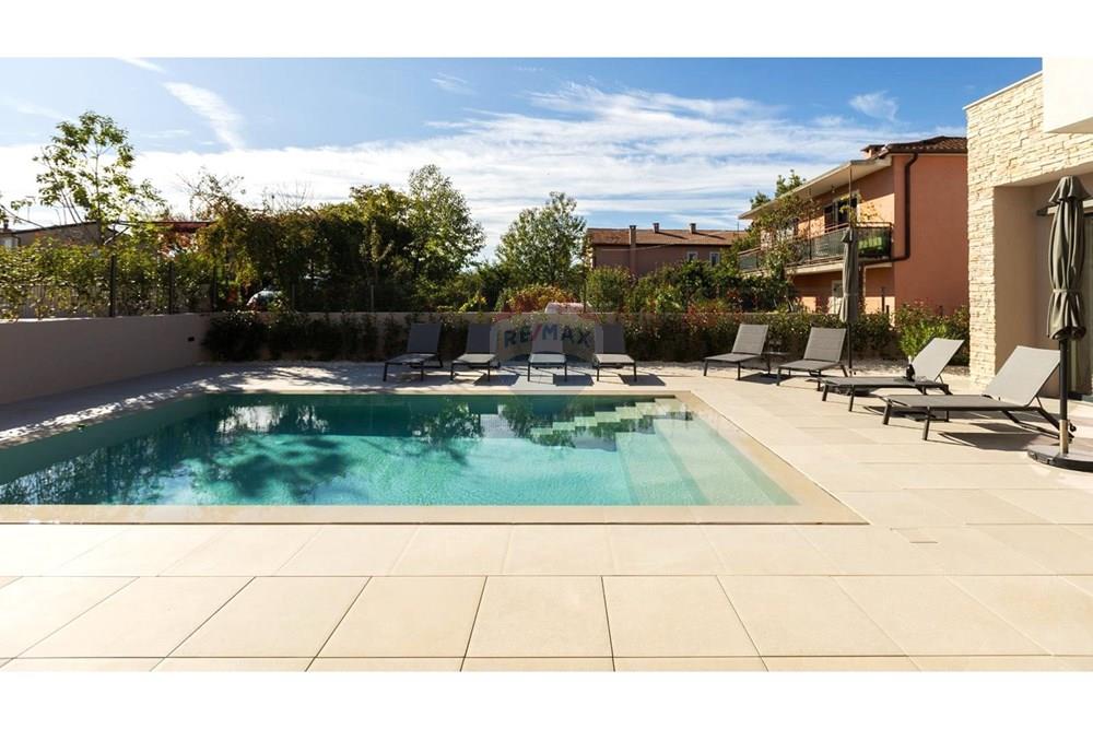 Kuća  - Za prodaju - Umag, Hrvatska - 48.jpg - 300441010-523