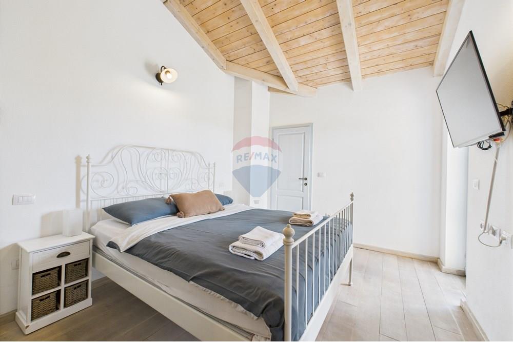 Kuća  - Za prodaju - Svetvinčenat, Hrvatska - CAM04300G0-PR0062-STILL019.jpg - 300041074-618