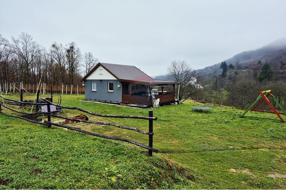 Vikendica - Za prodaju - Petrinja, Hrvatska - WhatsApp Image 2025-12-19 at 13.27.54 (8).jpeg - 300761006-81