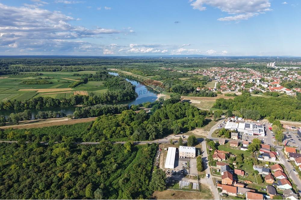 Građevinsko zemljište - Za prodaju - Petrinja, Hrvatska - dji_fly_20250428_151010_0194_1752852755636_photo.jpg - 300761006-85