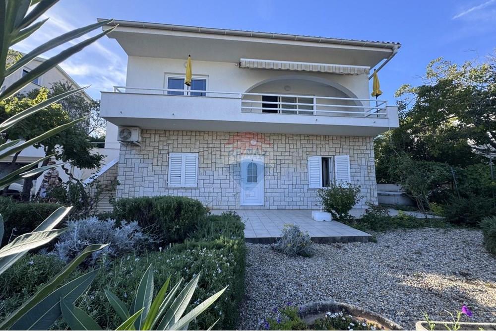 Kuća  - Za prodaju - Krk, Hrvatska - 1756752445_img_8130.jpg - 300621011-116