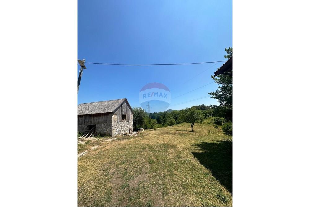 Kuća  - Za prodaju - Brinje, Hrvatska - b155a22e-bd33-4f0e-971f-bbea06414882.jpeg - 300411003-3062