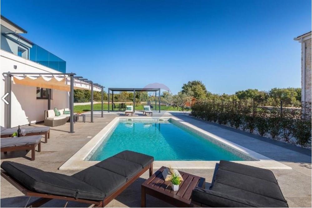 Kuća  - Za prodaju - Marčana, Hrvatska - Viktoria-bazen.jpeg - 300041074-621