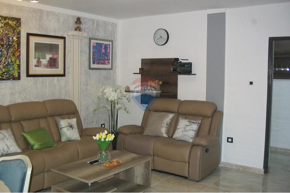 Kuća  - Za prodaju - Fažana, Hrvatska - 1763308255_amfora-2-023.jpg - 300041089-486