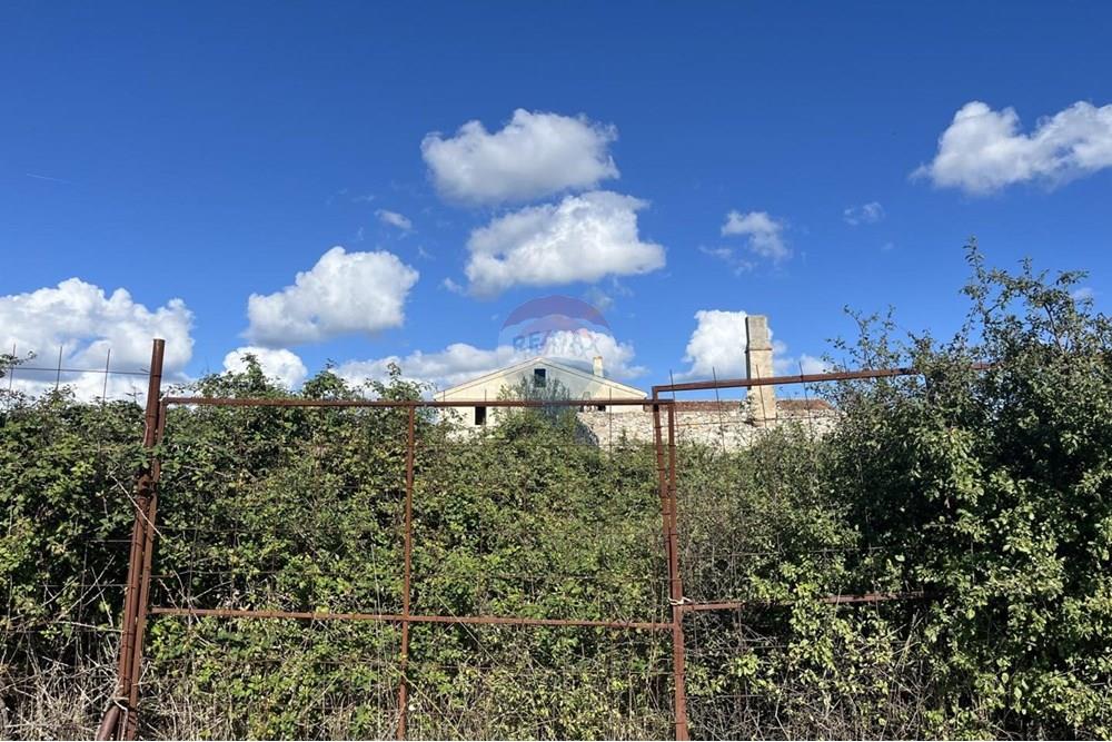 Dzīvojamais - Savrupmāja - Pula, Horvātija - HR - 1759177074_img_5525.jpg - 300041089-474