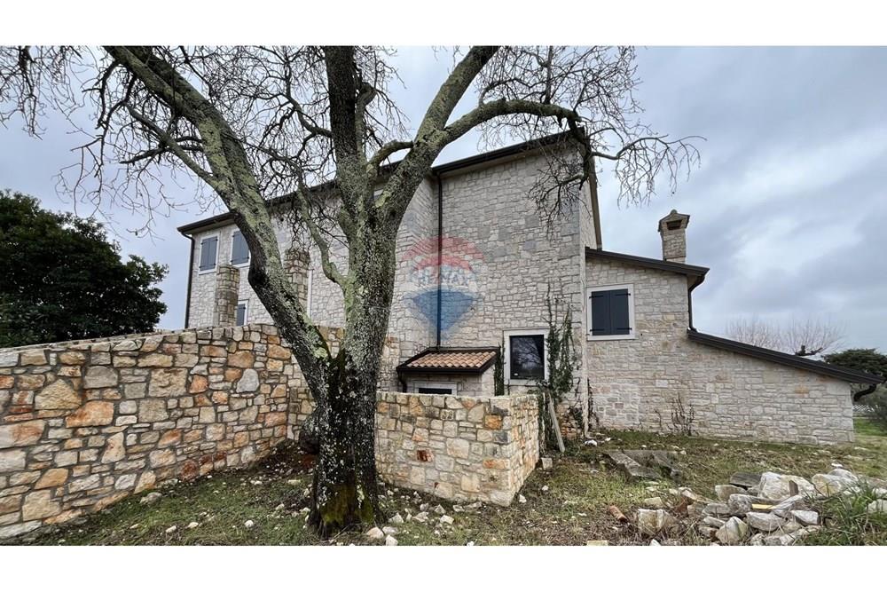 Kuća  - Za prodaju - Vižinada, Hrvatska - 1770035248_img_9926.jpeg - 300391029-372