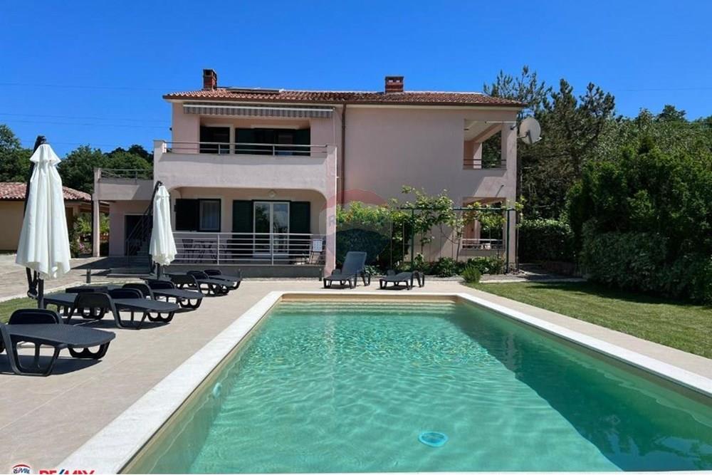 Kuća  - Za prodaju - Labin, Hrvatska - 1755856530_559956802.jpg - 300291001-1604