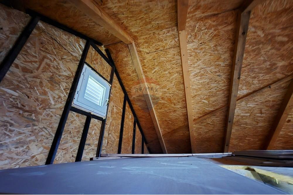 Vikendica - Za prodaju - Petrinja, Hrvatska - WhatsApp Image 2025-12-19 at 13.27.50.jpeg - 300761006-81