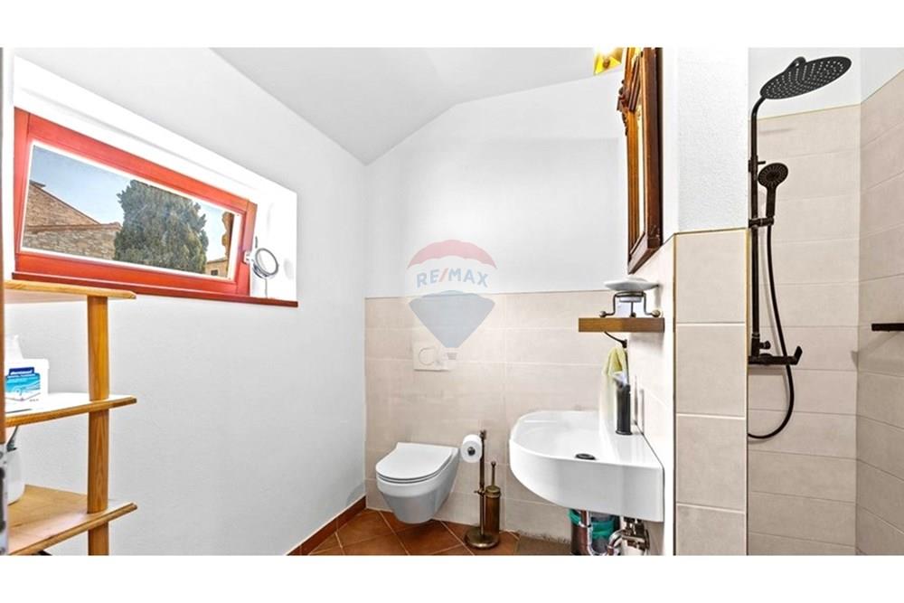 Kuća  - Za prodaju - Buje, Hrvatska - 101.jpg - 300441010-493