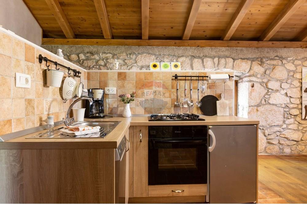 Kuća  - Za prodaju - Mošćenička Draga, Hrvatska - 8.jpg - 300421024-864