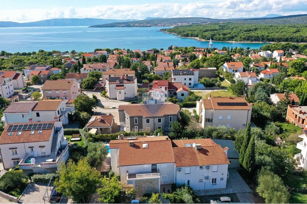 Kuća  - Za prodaju - Punat, Hrvatska - 1762163837_dji_0263.jpg - 300621005-223