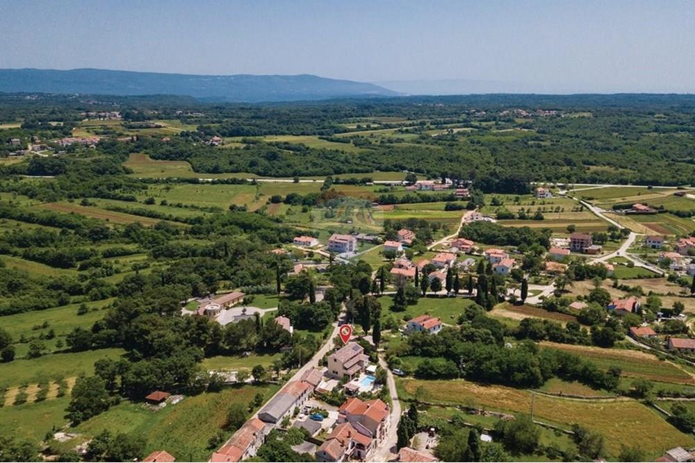 Kuća  - Za prodaju - Barban, Hrvatska - cil691_main_01.jpg - 300291006-763