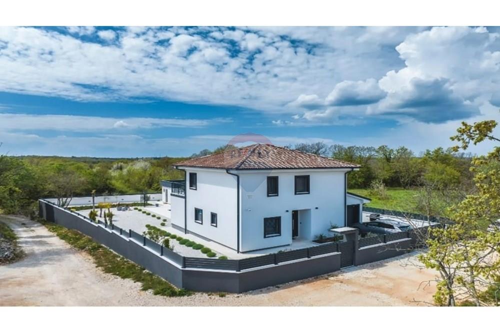 Vila - Za prodaju - Marčana, Hrvatska - IMG-20250725-WA0062.jpg - 300421051-40