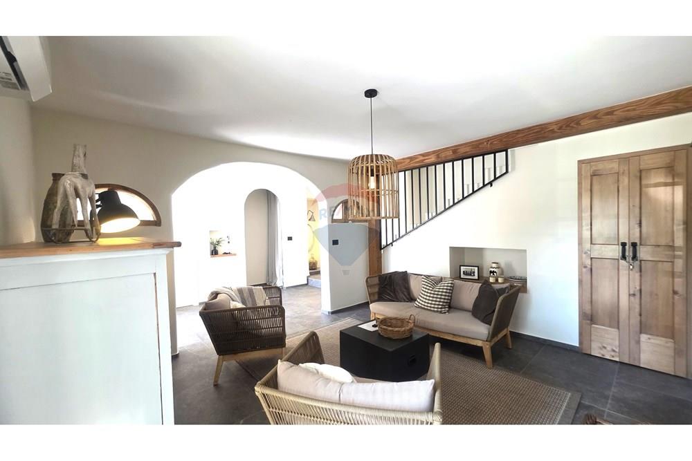 Kuća  - Za prodaju - Buje, Hrvatska - 5.jpg - 300441010-510