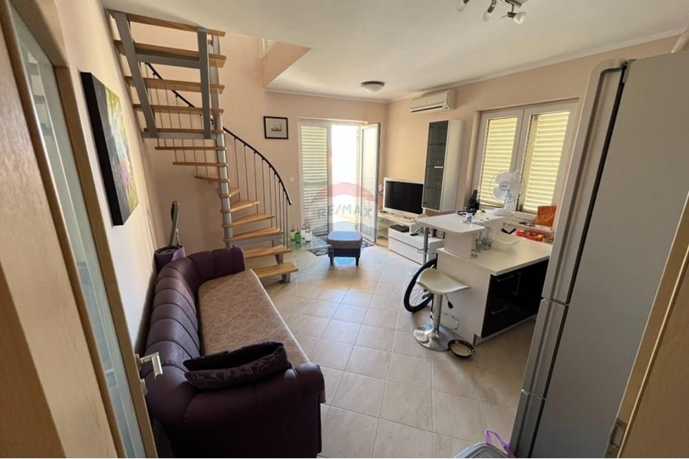 Stan-Apartman - Za prodaju - Novalja, Hrvatska - Snimka zaslona 2025-05-20 144856.jpg - 300411003-2072