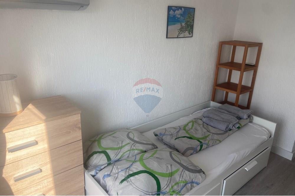 Kuća  - Za prodaju - Novalja, Hrvatska - d9b1d656-bd70-480d-b53b-094bd6e7fb62.jpg - 300411003-2049