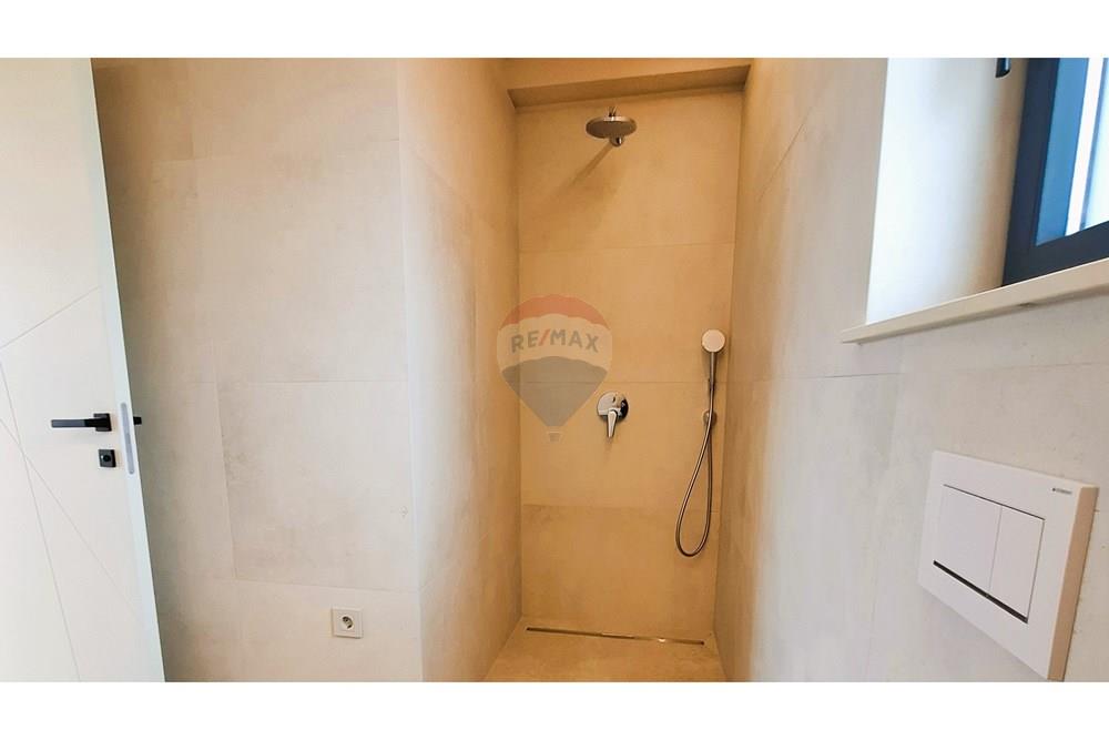 Kuća  - Za prodaju - Poreč, Hrvatska - 20260114_103658.jpg - 300441023-14