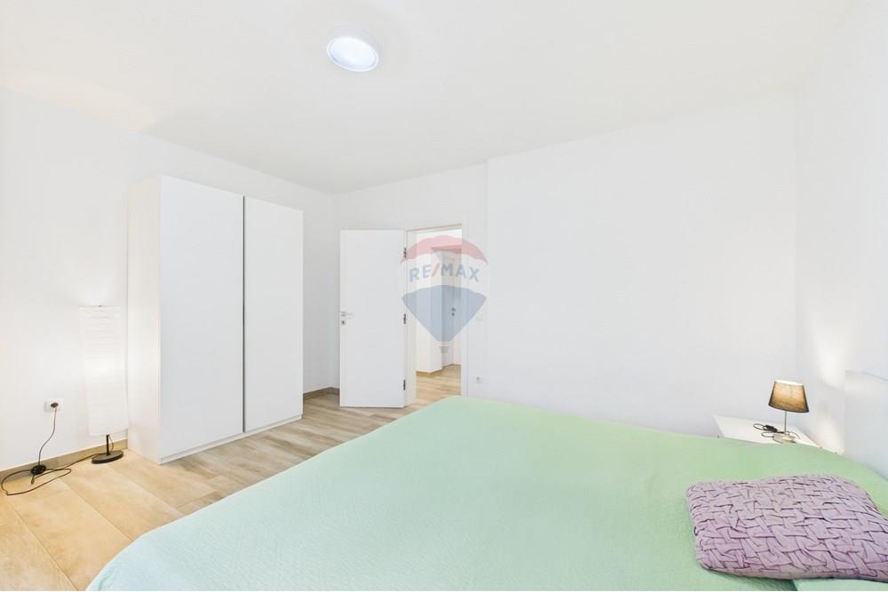 Kuća  - Za prodaju - Svetvinčenat, Hrvatska - CAM04300G0-PR0063-STILL016.jpg - 300041074-603